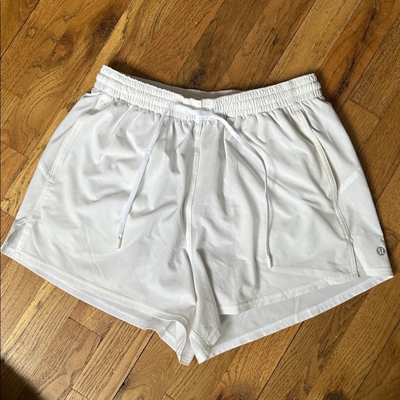 lululemon athletica Pants - Lululemon Pace Rival High-Rise Short 3" Color White Size 6